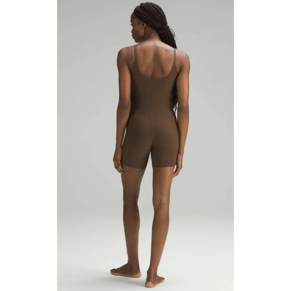 LULULEMON Ribbed Contoured Unitard 6" in Java Neutral Athleisure - Size US 6 - Picture 2 of 16